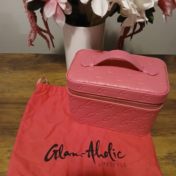 Pink Embossed Women Bag - Picture 2 of 4